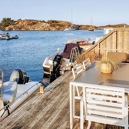 Two-bedroom Holiday In Flekkeroy *